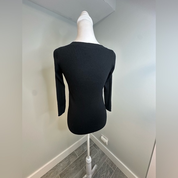 Tuckernuck Handrix Hanley Black Ribbed  Sweater Top Size XS - Picture 7 of 17